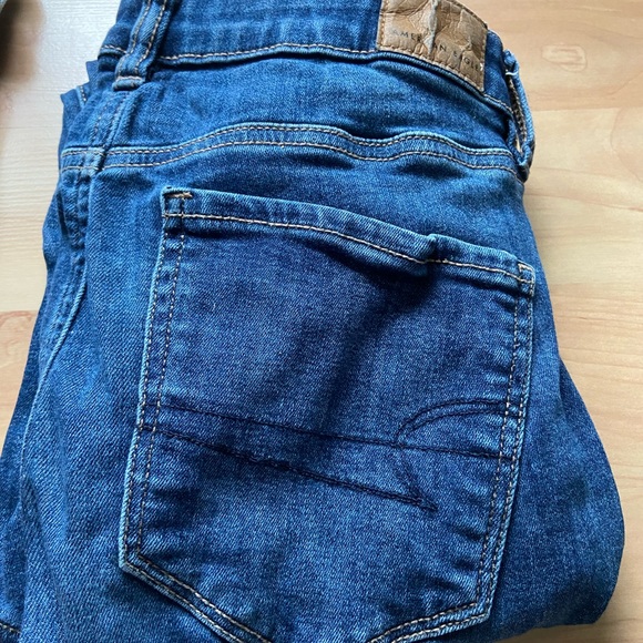 2 Pairs of American Eagle Jeans - Picture 5 of 16